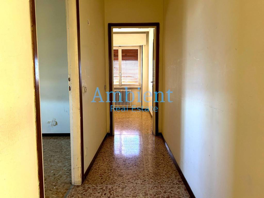 Appartamento in vendita a Travedona-Monate località Villaggio Ignis, 141