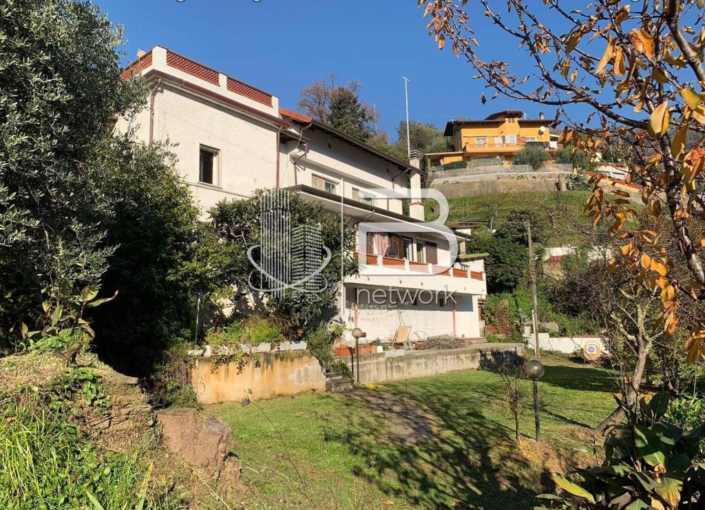 Villa in vendita a Montignoso via Borella