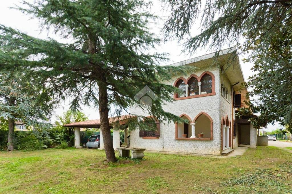 Villa Bifamiliare in vendita a Riva presso Chieri via Buttigliera, 6