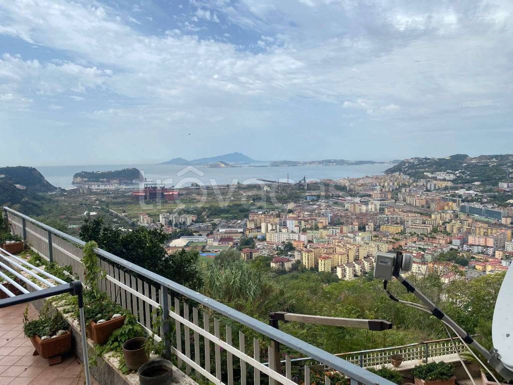 Appartamento in vendita a Napoli via manzoni