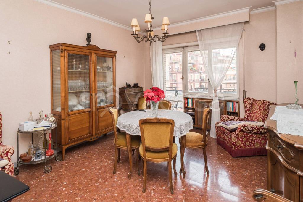 Appartamento in vendita a Roma via di San Romano, 27