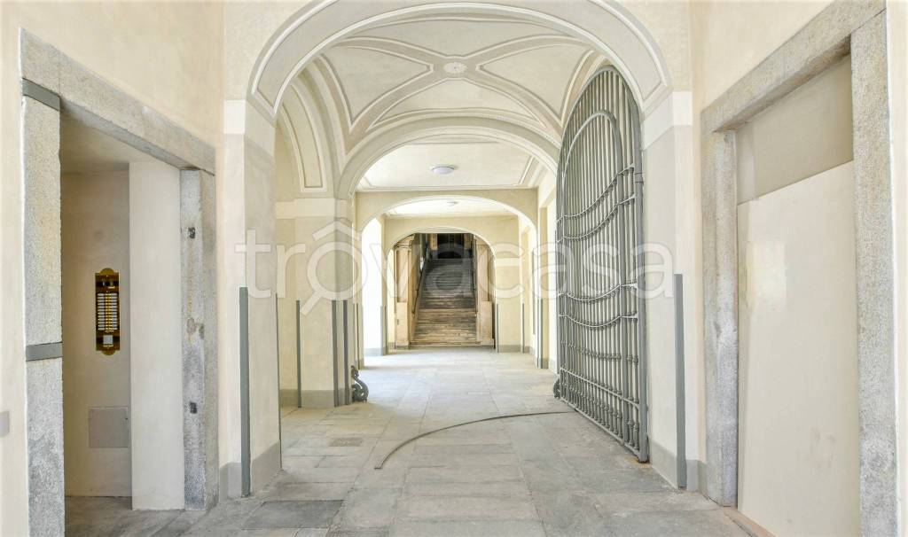Appartamento in vendita a Como via Alessandro Volta, 85