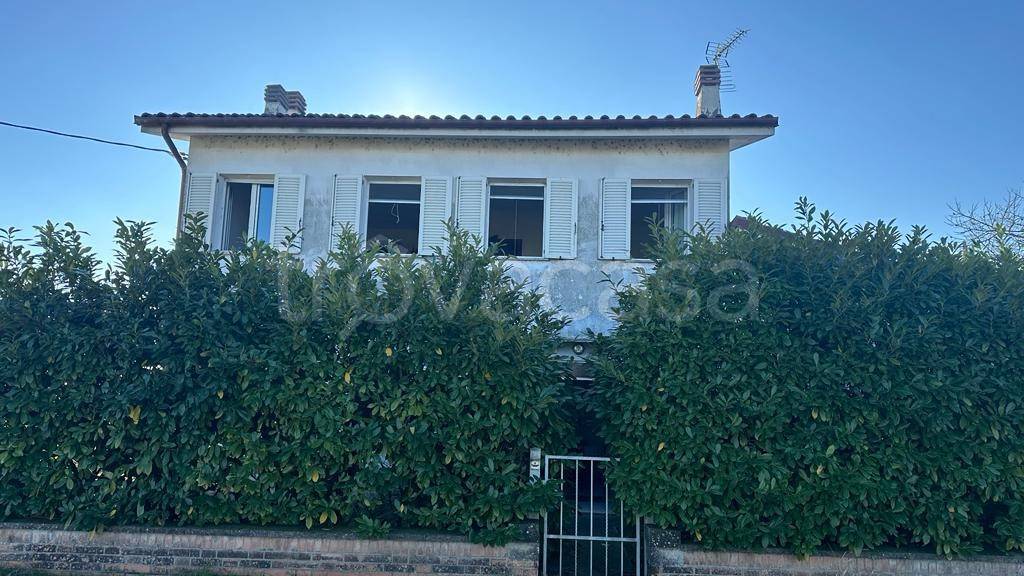 Villa in vendita a Bondeno via Provinciale, 109