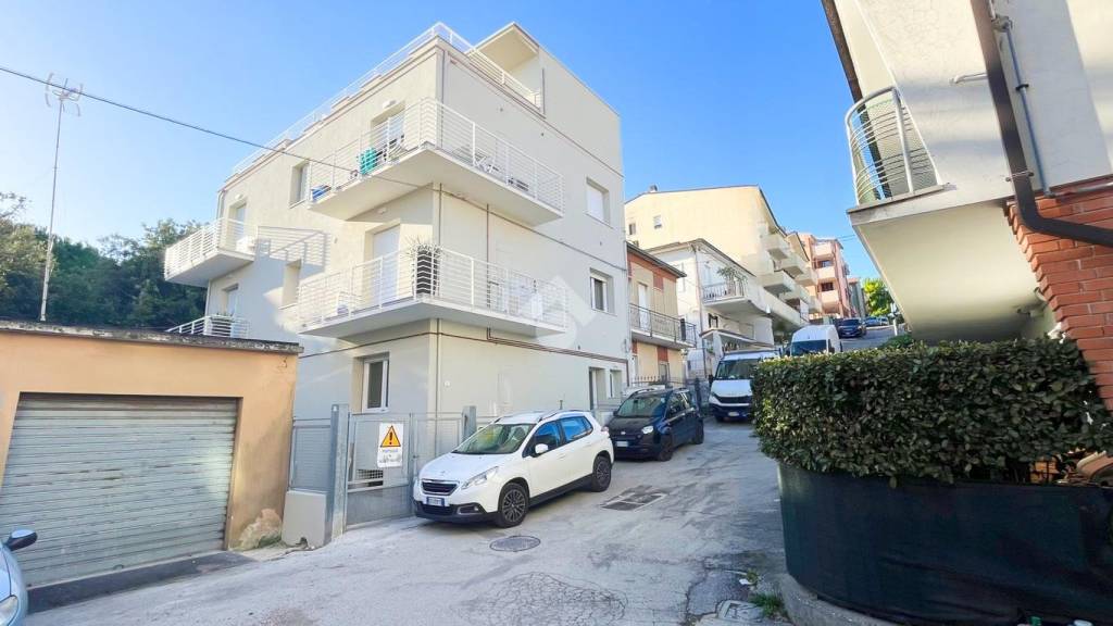 Appartamento in vendita a Porto Sant'Elpidio via Giosuè Carducci, 51