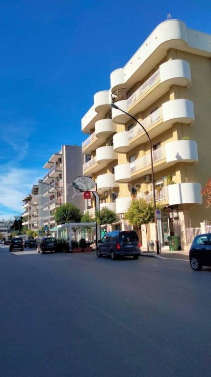 Appartamento in vendita a Taranto via Lago d'Arvo, 39