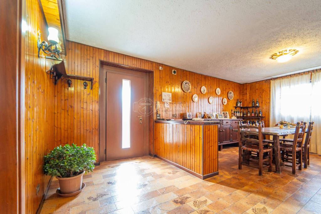 Villa in vendita a Oggiona con Santo Stefano via San Severo 7