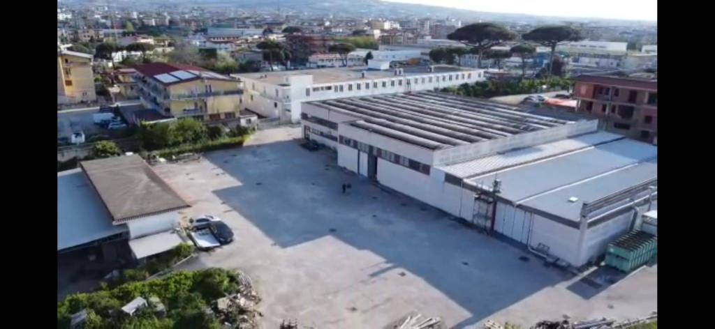 Capannone Industriale in in vendita da privato a Mugnano di Napoli via Pietro Nenni