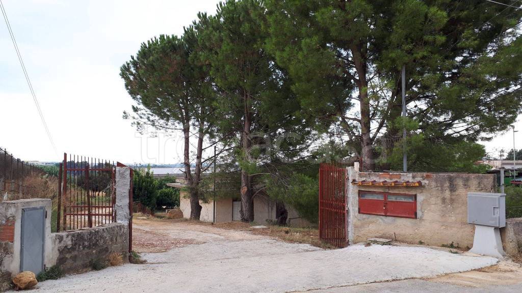 Capannone Industriale in in vendita da privato a Santa Margherita di Belice via Santa Caterina