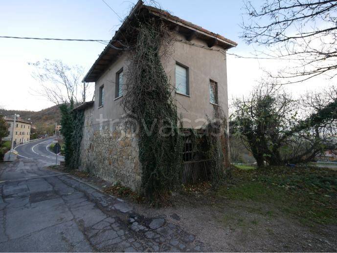 Casa Indipendente in vendita a Serramazzoni via Giardini Nord
