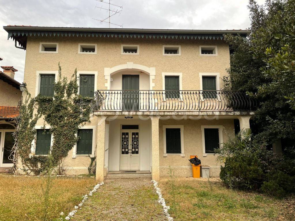 Villa Bifamiliare in vendita a Porcia