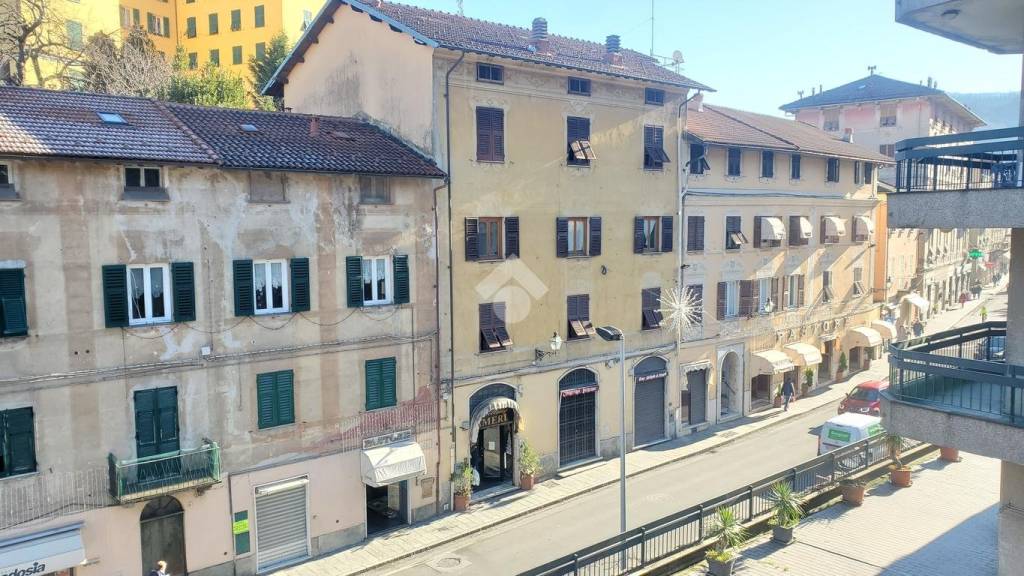 Appartamento in vendita a Busalla via Vittorio Veneto, 13