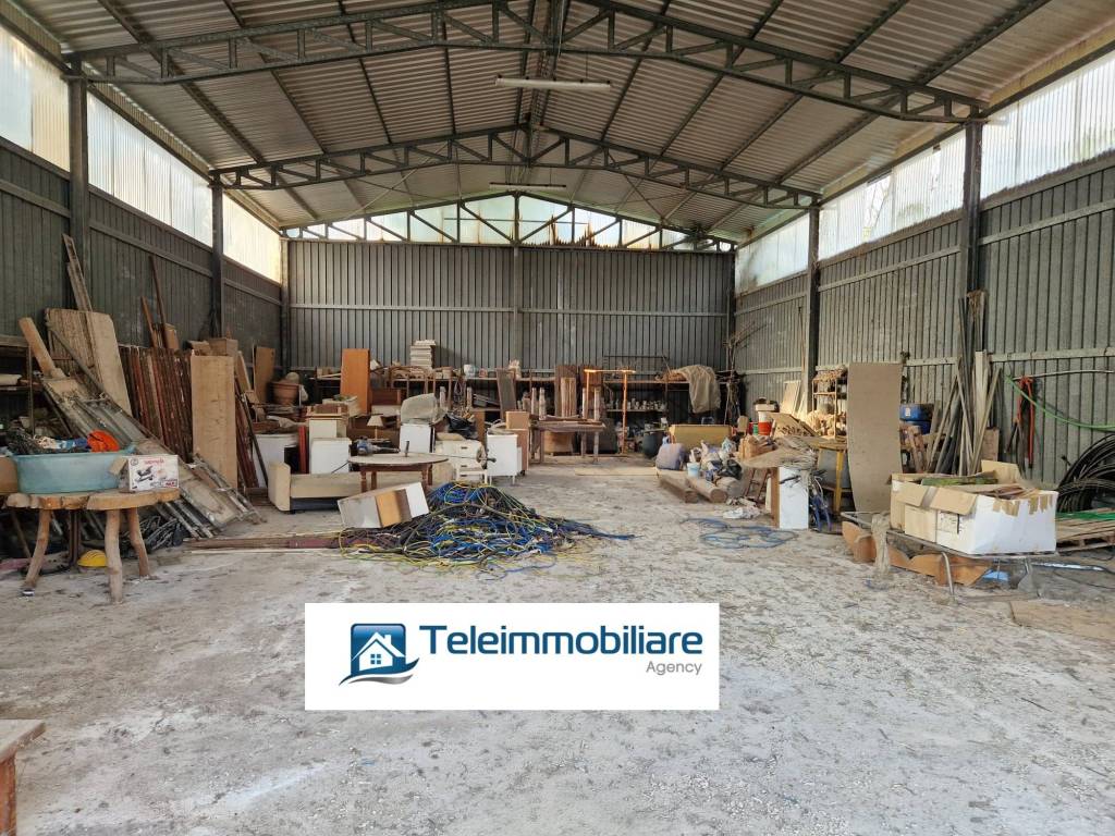Capannone Industriale in vendita a San Felice Circeo via Terracina