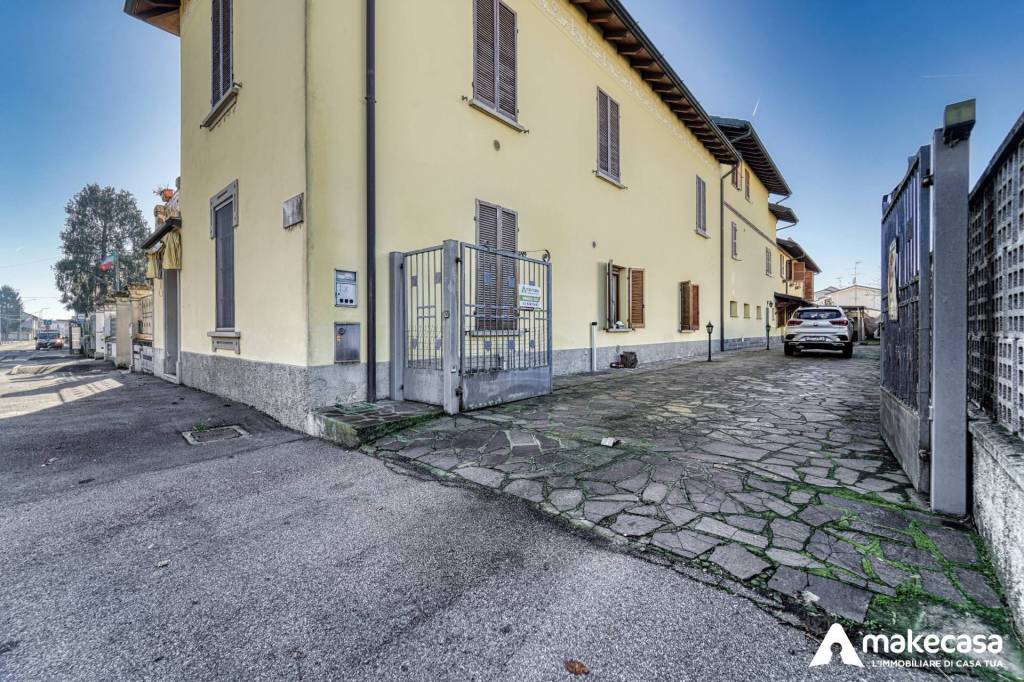 Casa Indipendente in vendita a Cervignano d'Adda via Roma, 2
