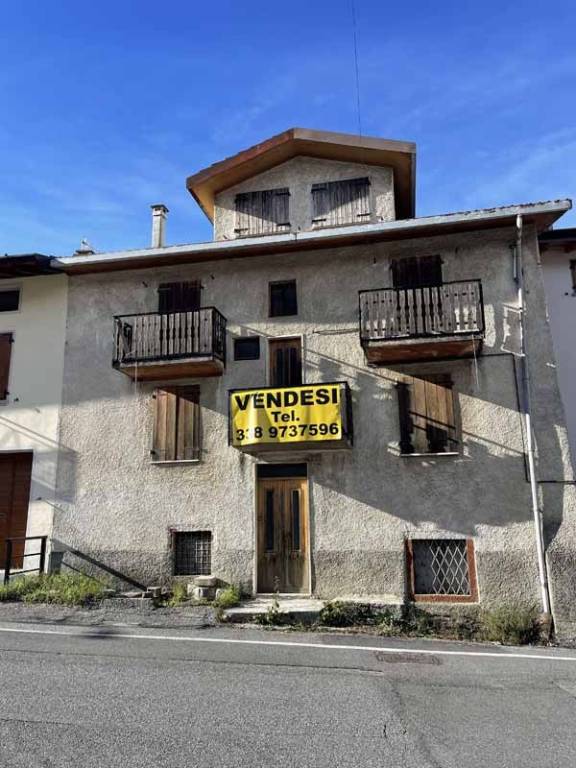 Casa Indipendente in vendita a Oltre il Colle via Prealpina, 565