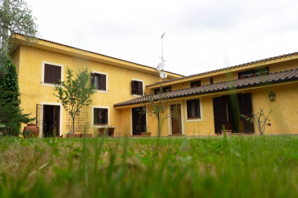 Villa in vendita a Montelibretti strada provinciale 26a, 274