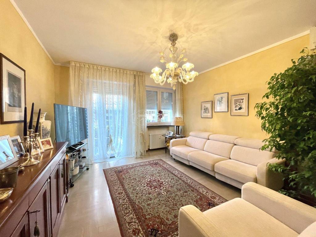 Villa a Schiera in vendita a Reggio nell'Emilia via Martiri della Bettola
