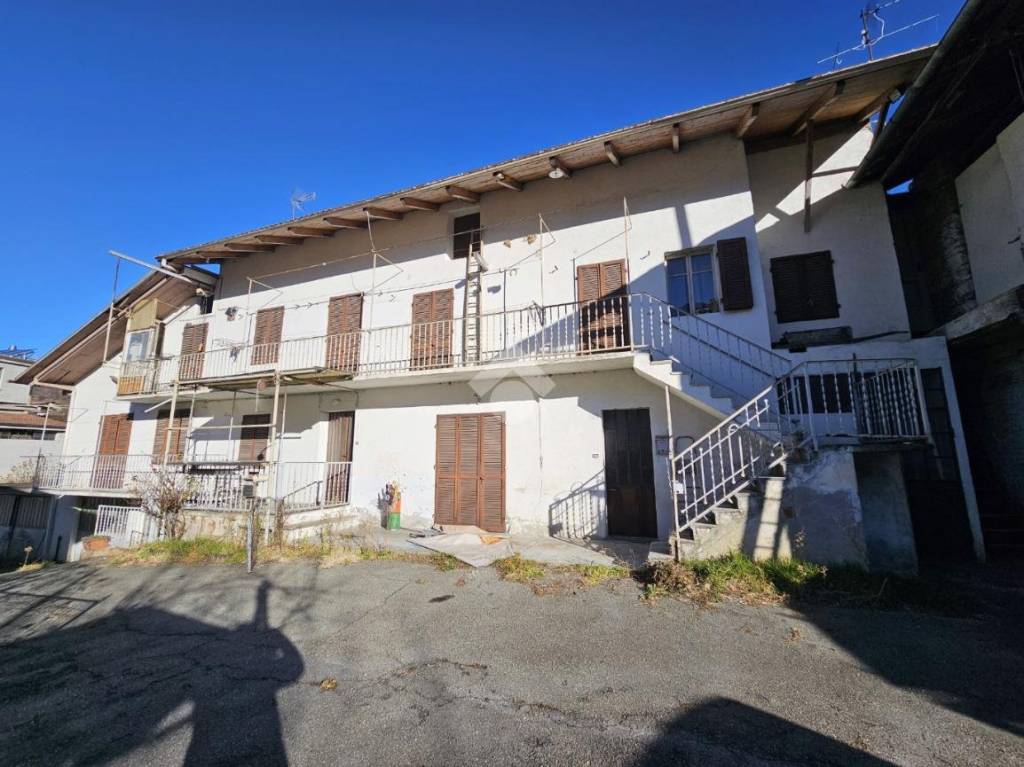 Casa Indipendente in vendita a Pinasca borgata Combalere, 9