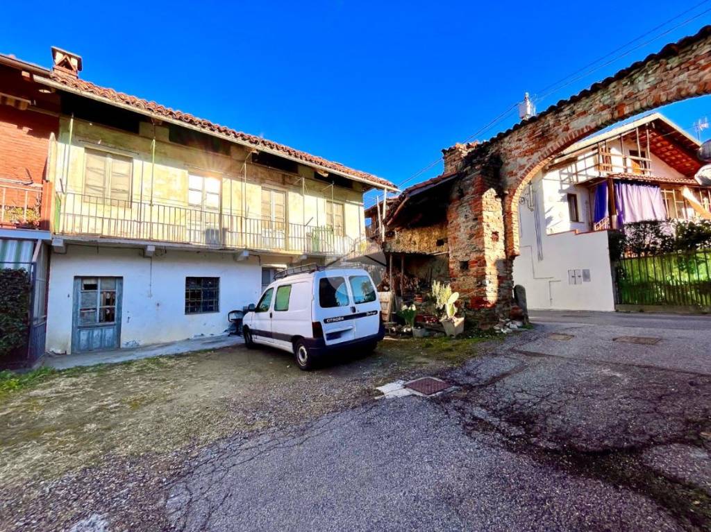 Colonica in vendita a Buttigliera Alta via Reano, 62