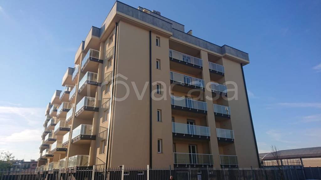 Appartamento in vendita a Buccinasco via Achille Grandi, 16