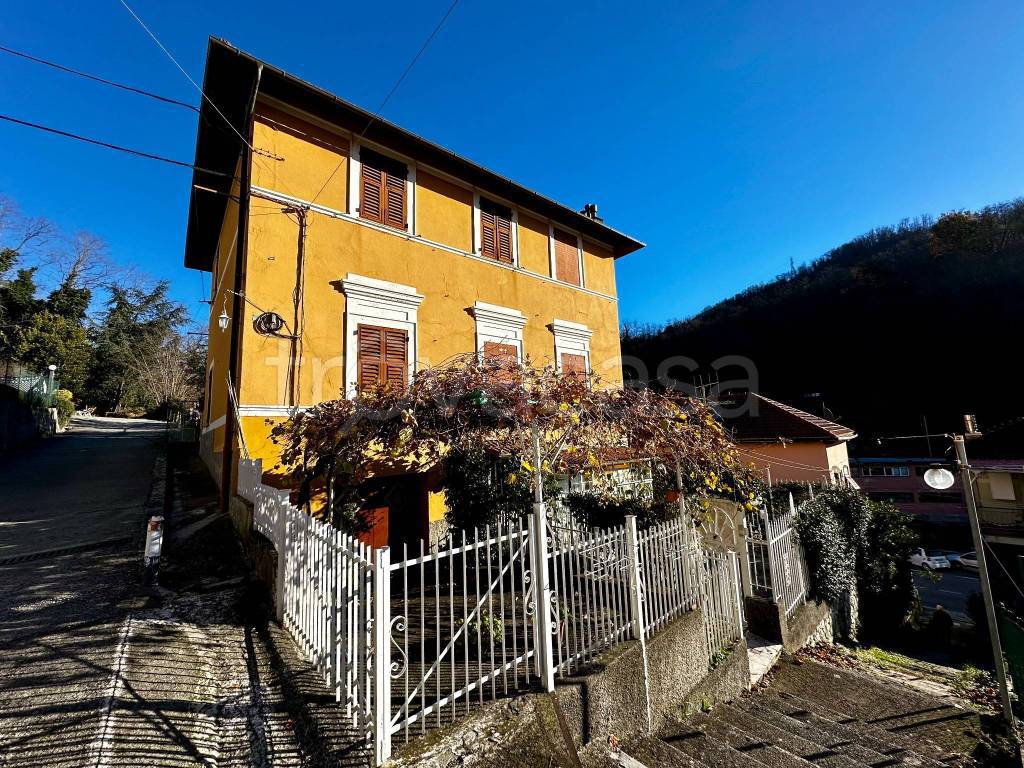 Appartamento in vendita a Genova via Natale Gallino, 56