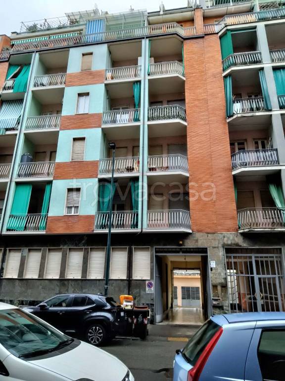 Appartamento in vendita a Torino via Saliceto, 9