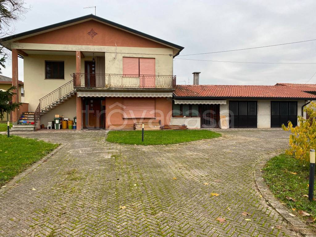 Villa in vendita a San Giorgio delle Pertiche via Roma, 79