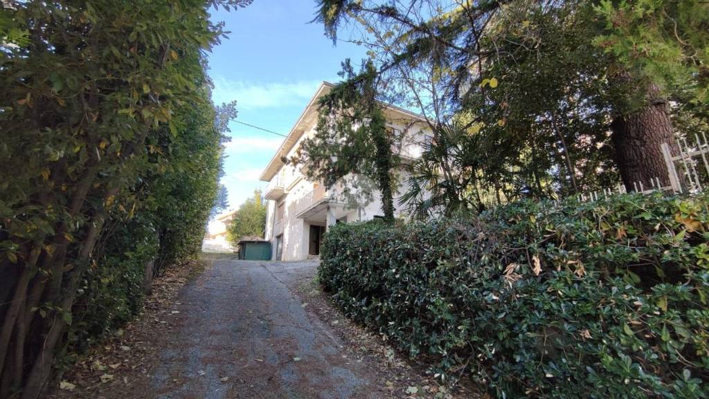 Villa Bifamiliare in vendita a Offida viale Mazzini, 11