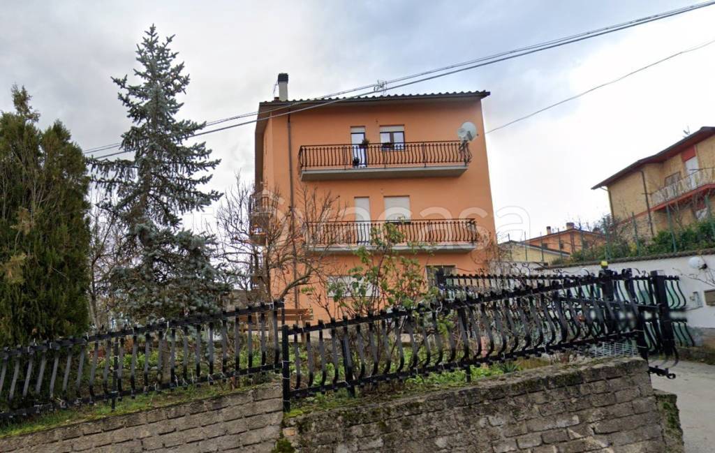 Appartamento in vendita a L'Aquila via La Costa, 16
