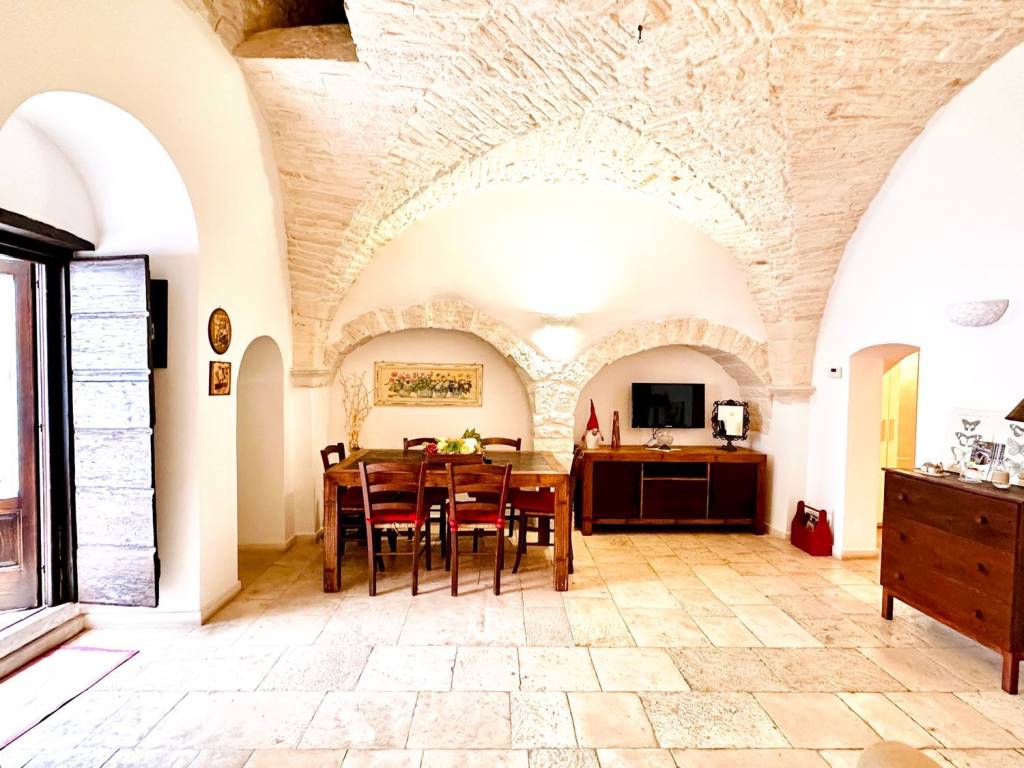 Villa in vendita ad Alberobello vico II Lamarmora, 2