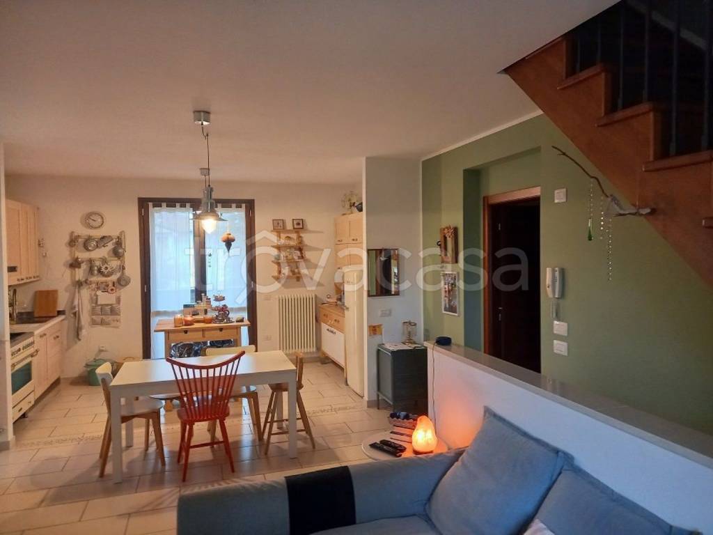 Appartamento in vendita a Castrocaro Terme e Terra del Sole via c. Battisti