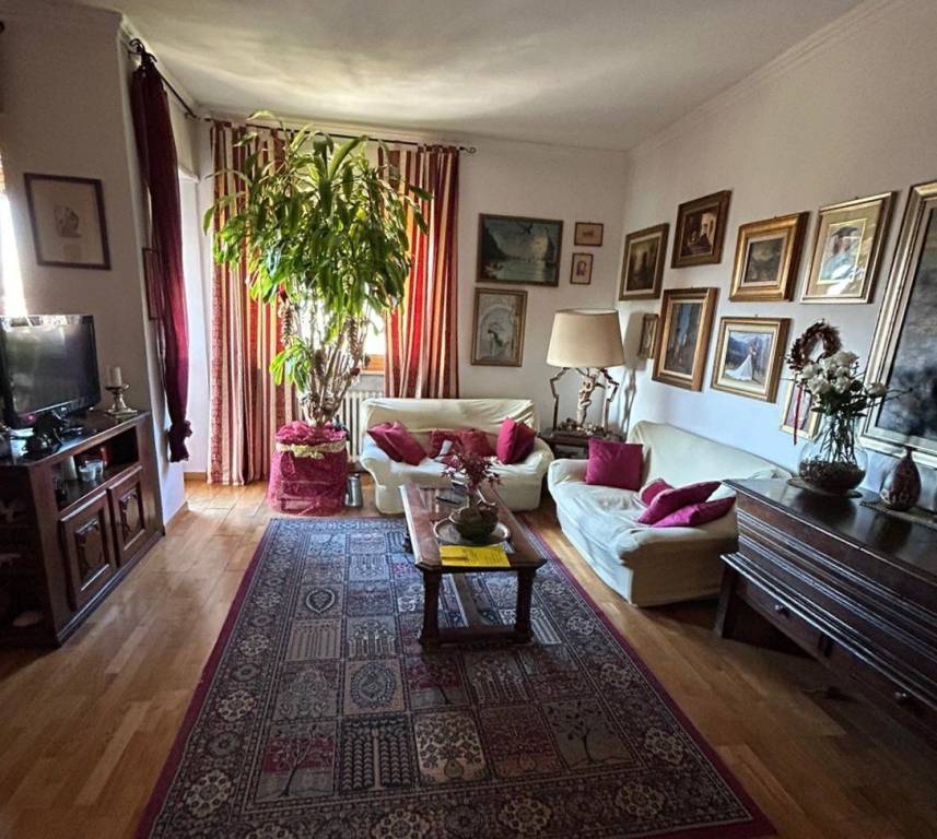 Appartamento in vendita a Torino via Annie Vivanti, 2