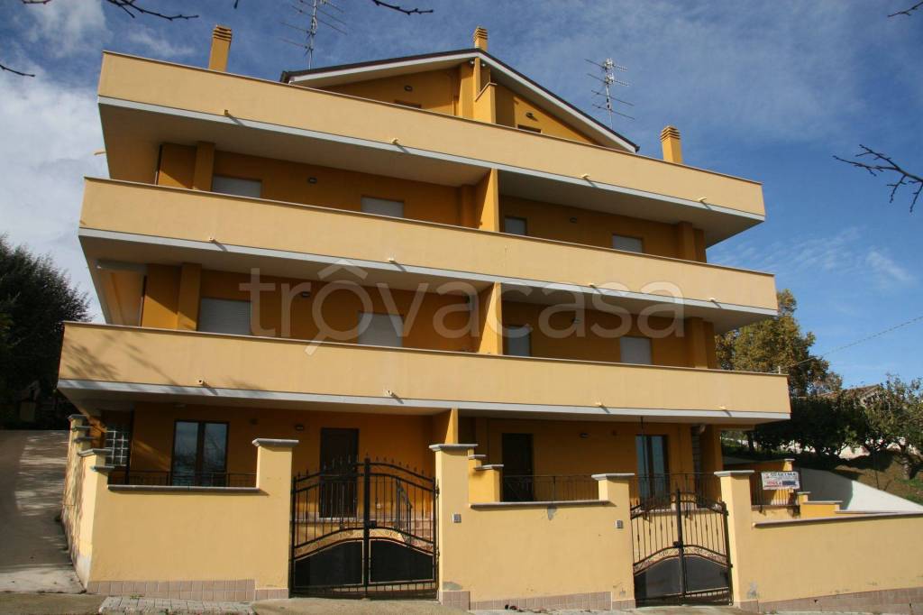 Appartamento in vendita a Bucchianico contrada Frontino, 1, 66011 Bucchianico ch, Italia
