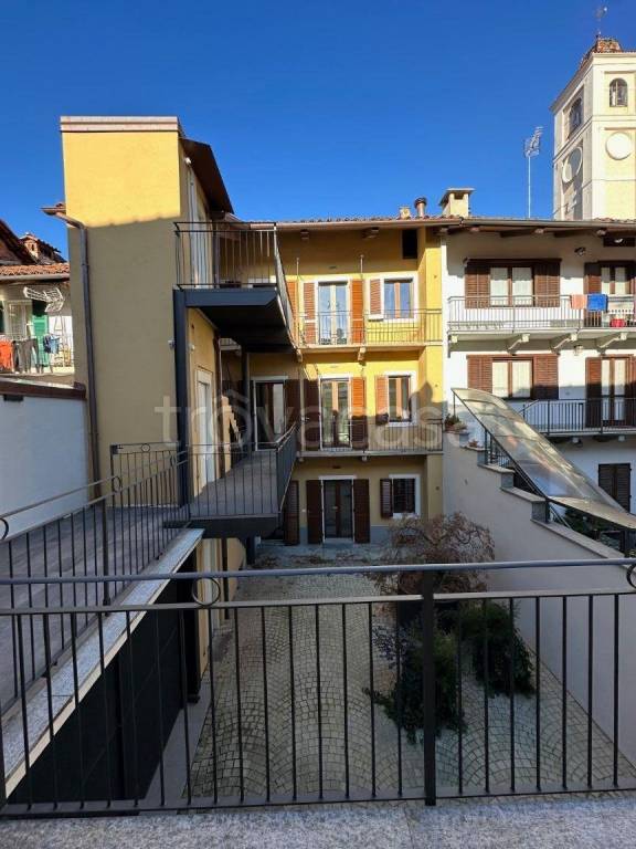 Appartamento in affitto a Rivarolo Canavese via Domenico Viano, 9