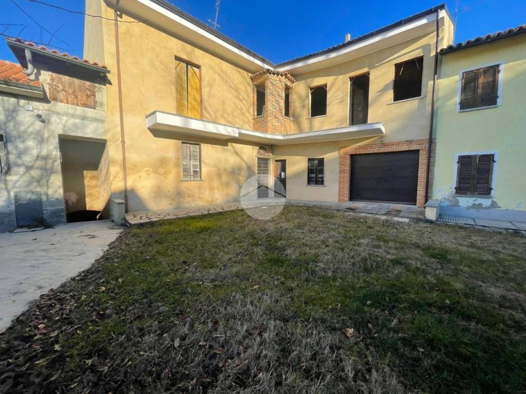 Casa Indipendente in vendita a Montaldo Scarampi via Gian Battista Binello, 3