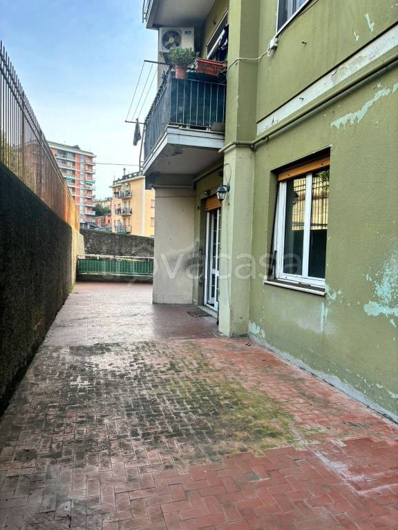 Appartamento in vendita a Genova via Sant'Alberto