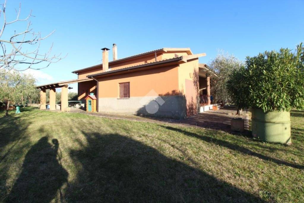 Villa in vendita a Poggio Moiano via Colle ciuccio