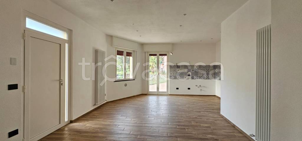 Appartamento in vendita a Casarza Ligure via Barletti, 40