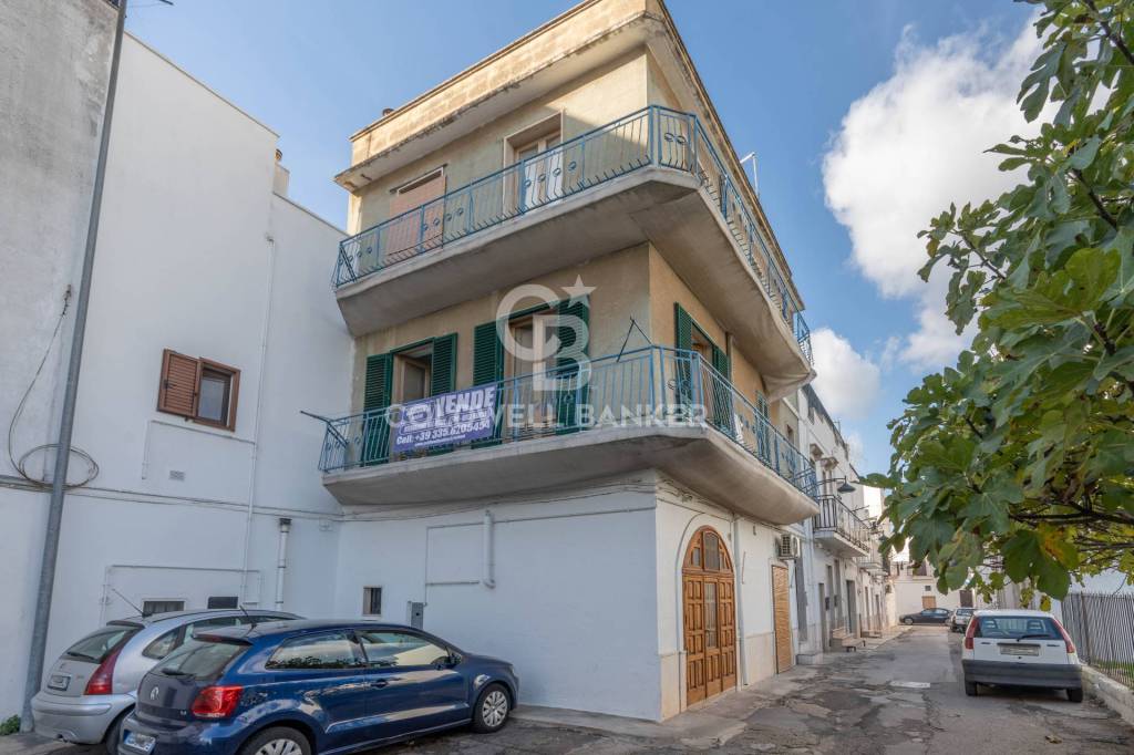 Appartamento in vendita a Ceglie Messapica vico Colucci I, 21