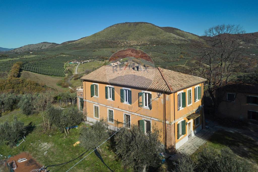 Casale in vendita a Scandriglia via Giuseppe Mazzini