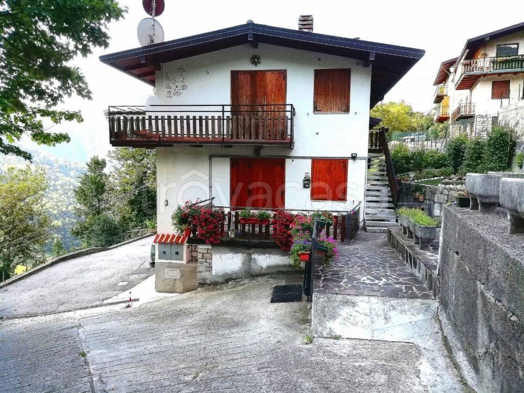 Appartamento in in vendita da privato ad Adrara San Rocco via Flaccadori, 9
