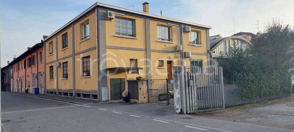 Appartamento in vendita a Brescia via Luciano Manara, 5