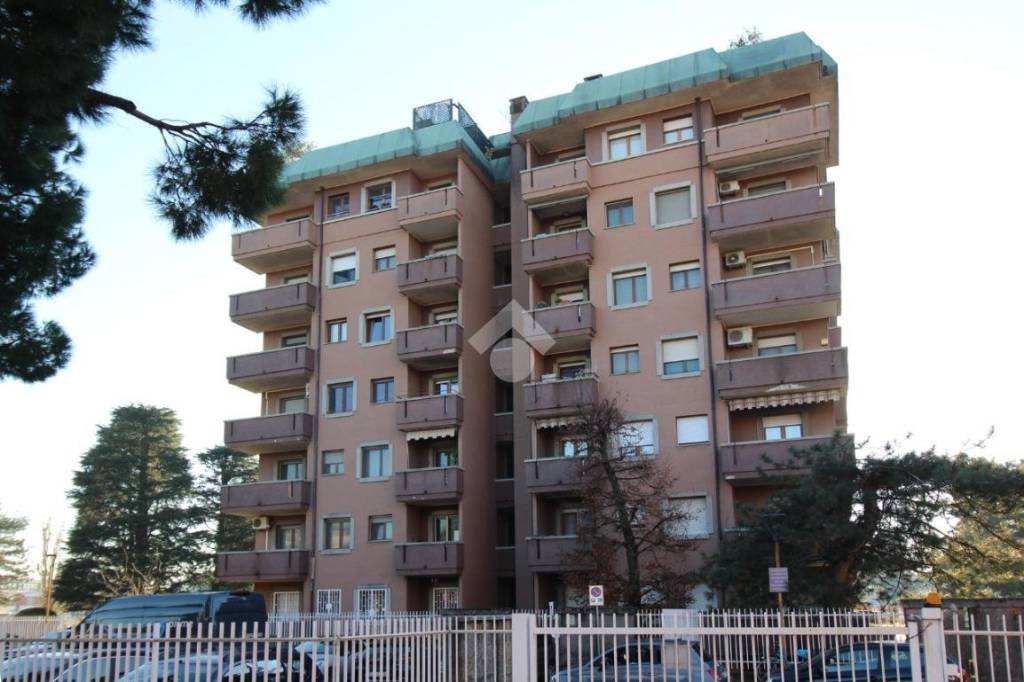 Appartamento in vendita a Rho via Palmiro Togliatti, 61