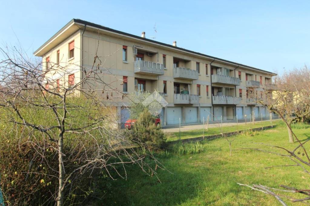 Appartamento in vendita a Cadelbosco di Sopra via rodari, 2