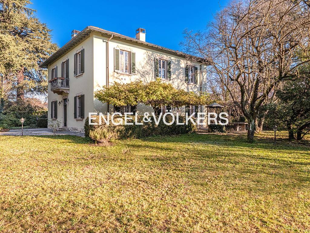 Villa in vendita a Missaglia via Guglielmo Marconi, 3