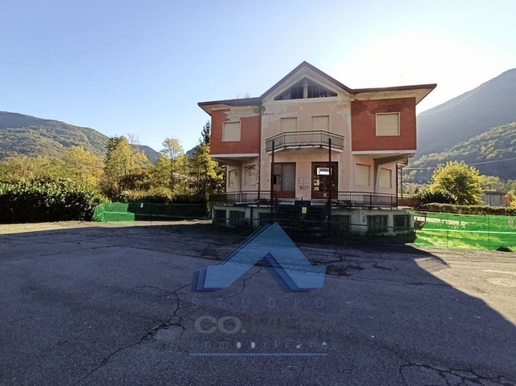 Villa in vendita ad Albino via Lunga, 44