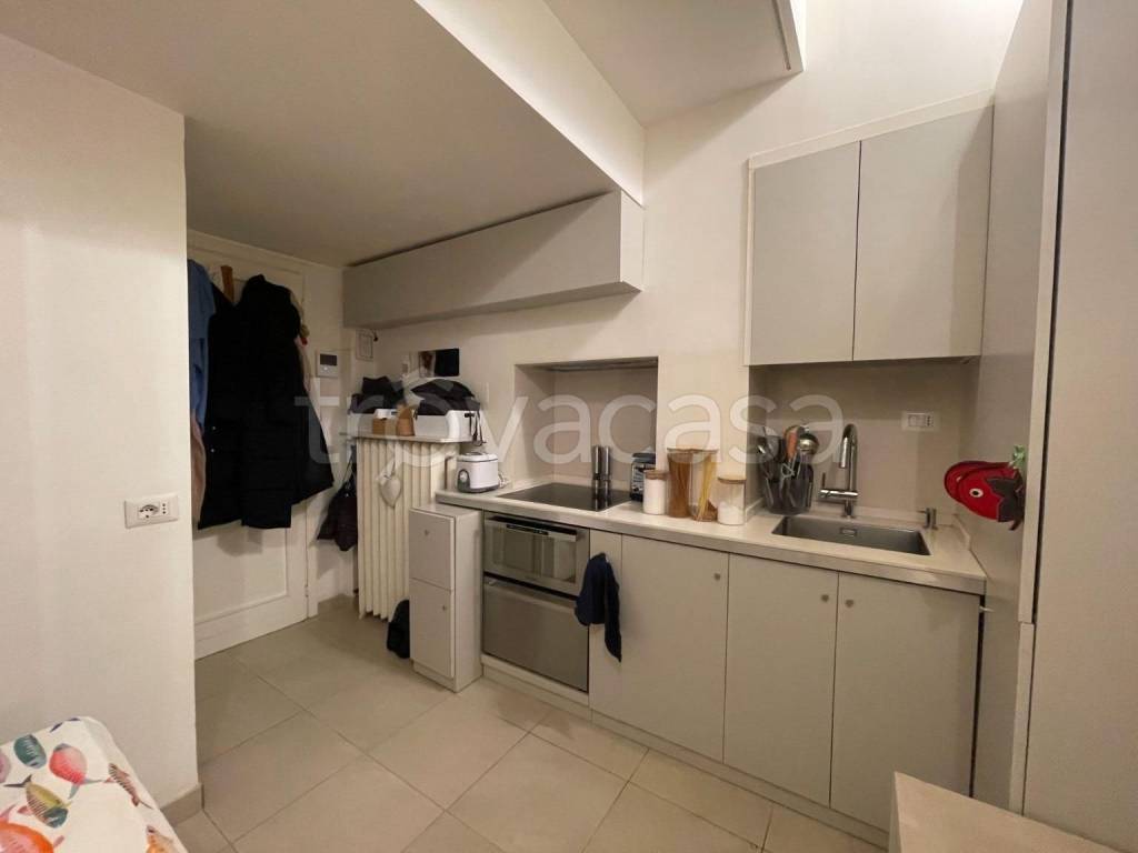 Appartamento in vendita a Milano via Cadore, 30