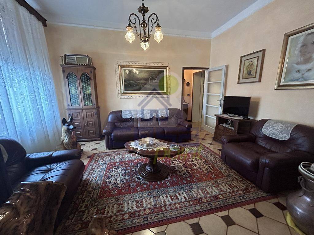 Appartamento in vendita a Cremona via Ghisleri
