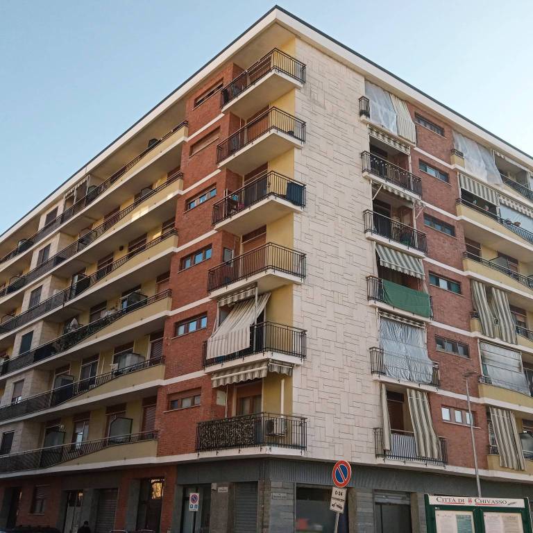 Appartamento in vendita a Chivasso via Papa Giovanni xxiii, 9