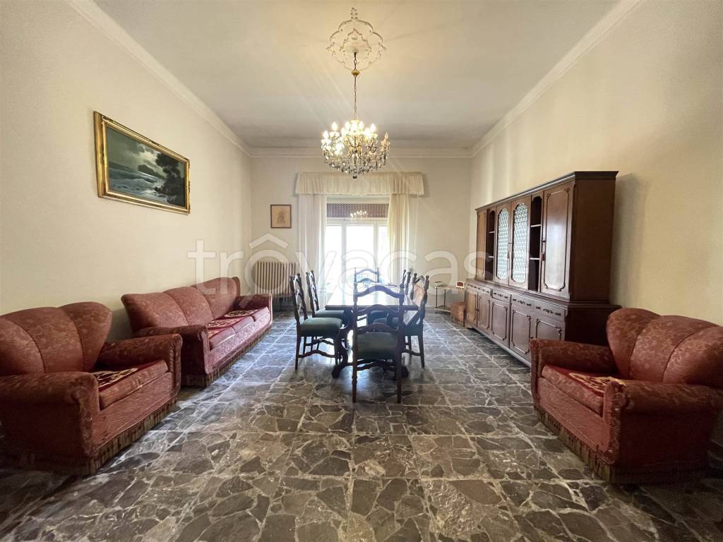 Appartamento in vendita a Lecce via Udine, 26