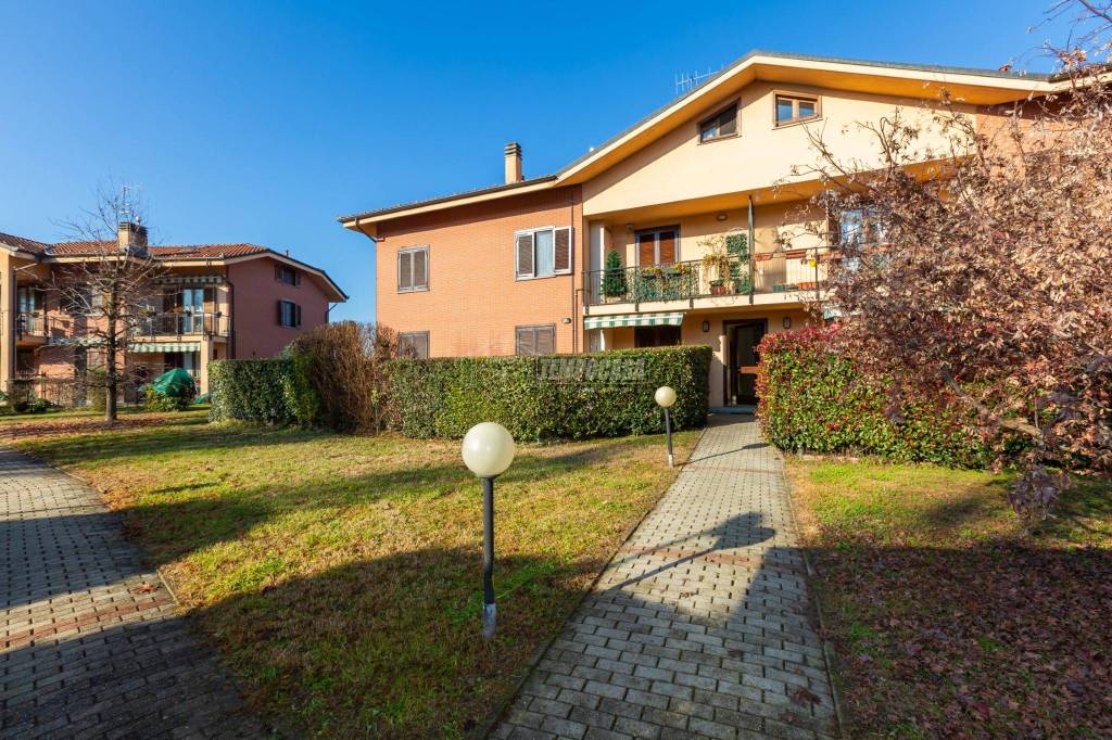 Appartamento in vendita a Castiglione Torinese via Cristoforo Colombo 18